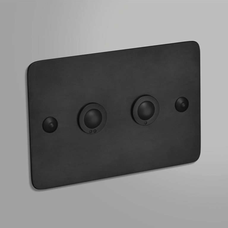 C12 Noir de Bronze Mat_2